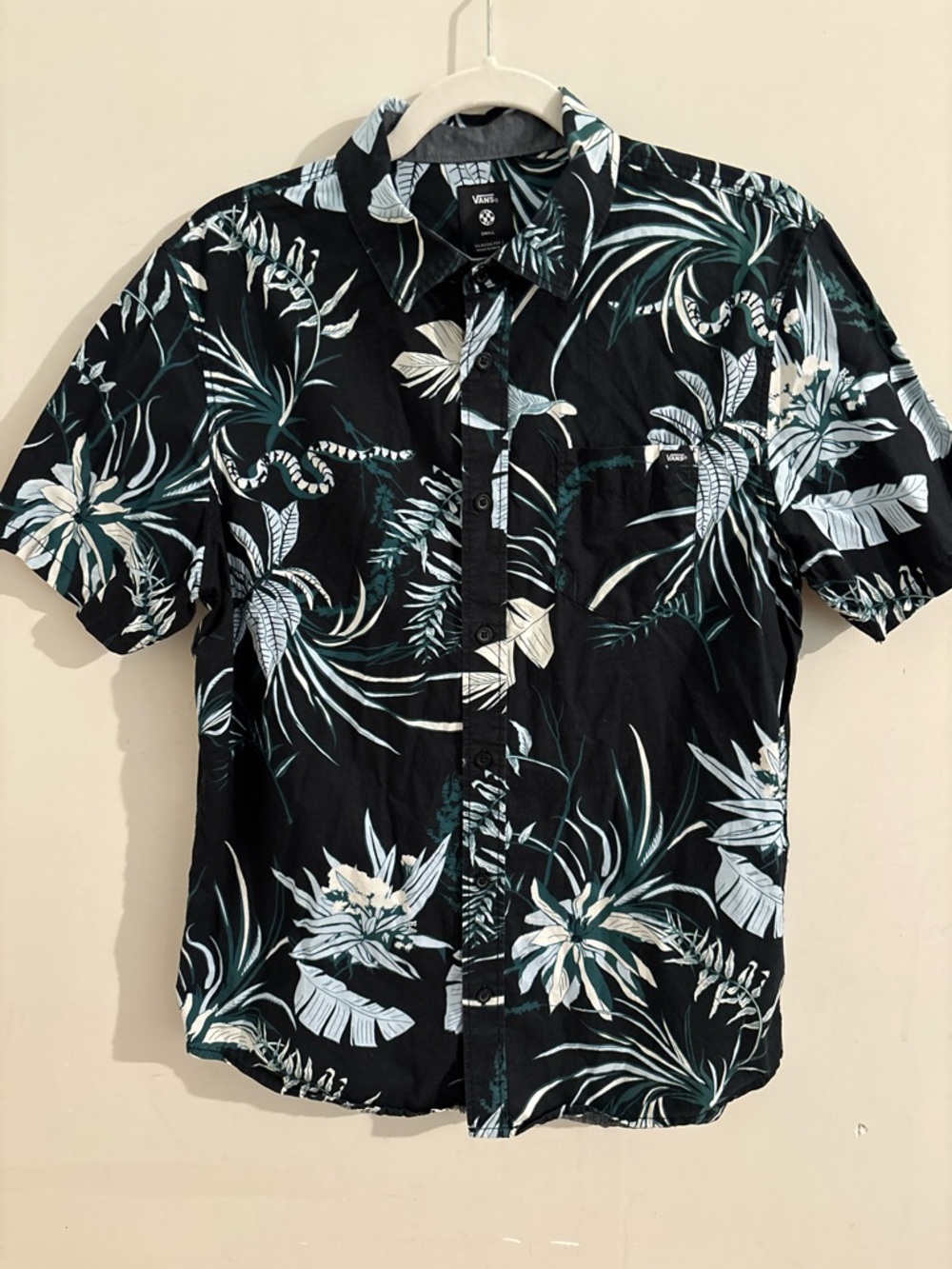 Vans Black Short-Sleeve Tropical Print Button-Down Shirt Men’s Small